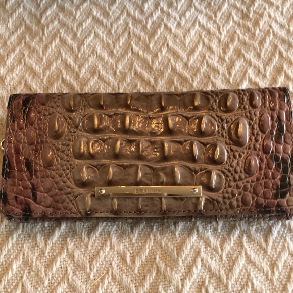 Brahmin Prowl mini Misha and wallet EUC - Picture 11 of 12